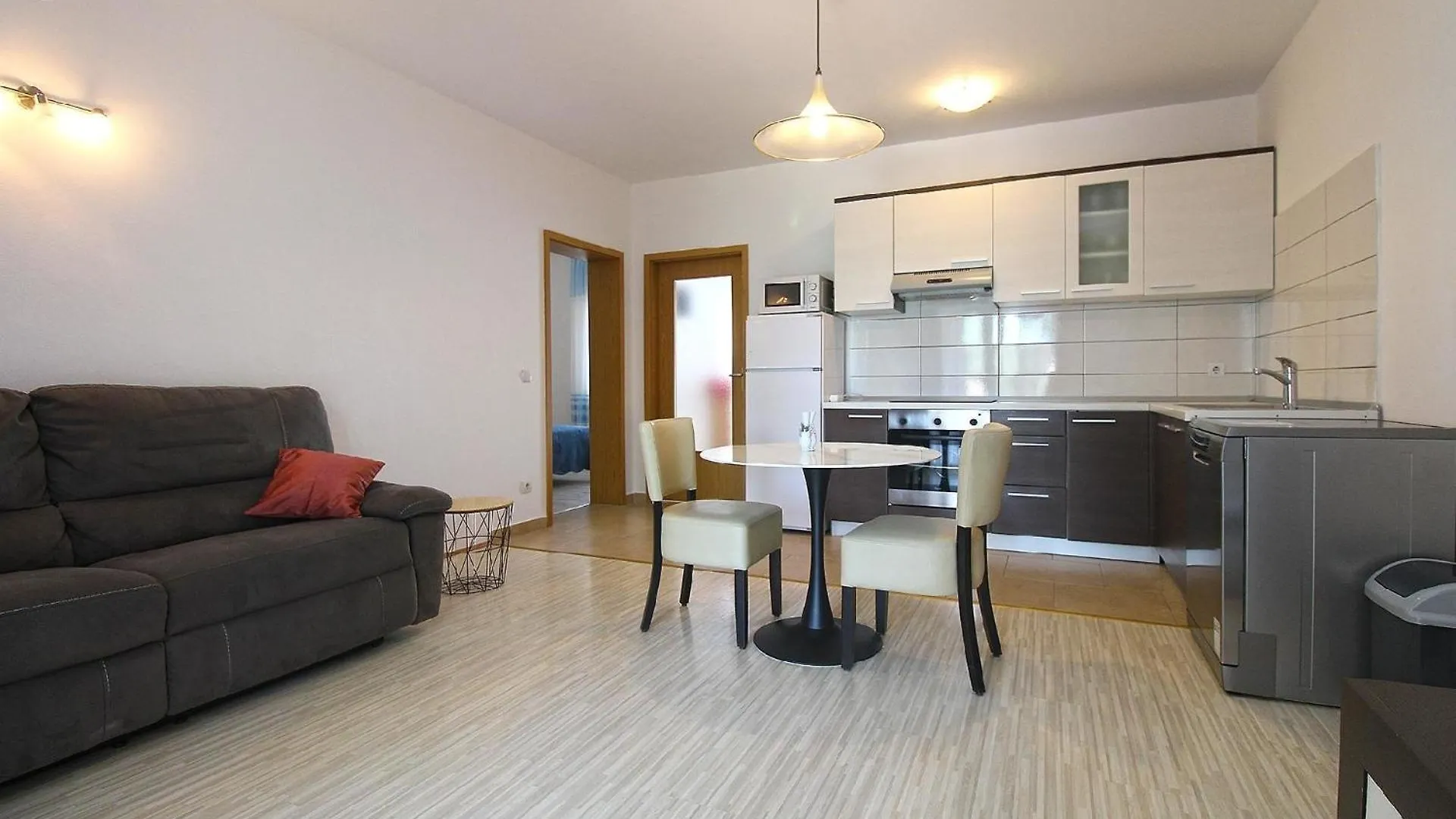 Apartment Ferienwohnung Fuer 2 Personen Ca 45 Qm In Pula, Istrien Istrische Riviera